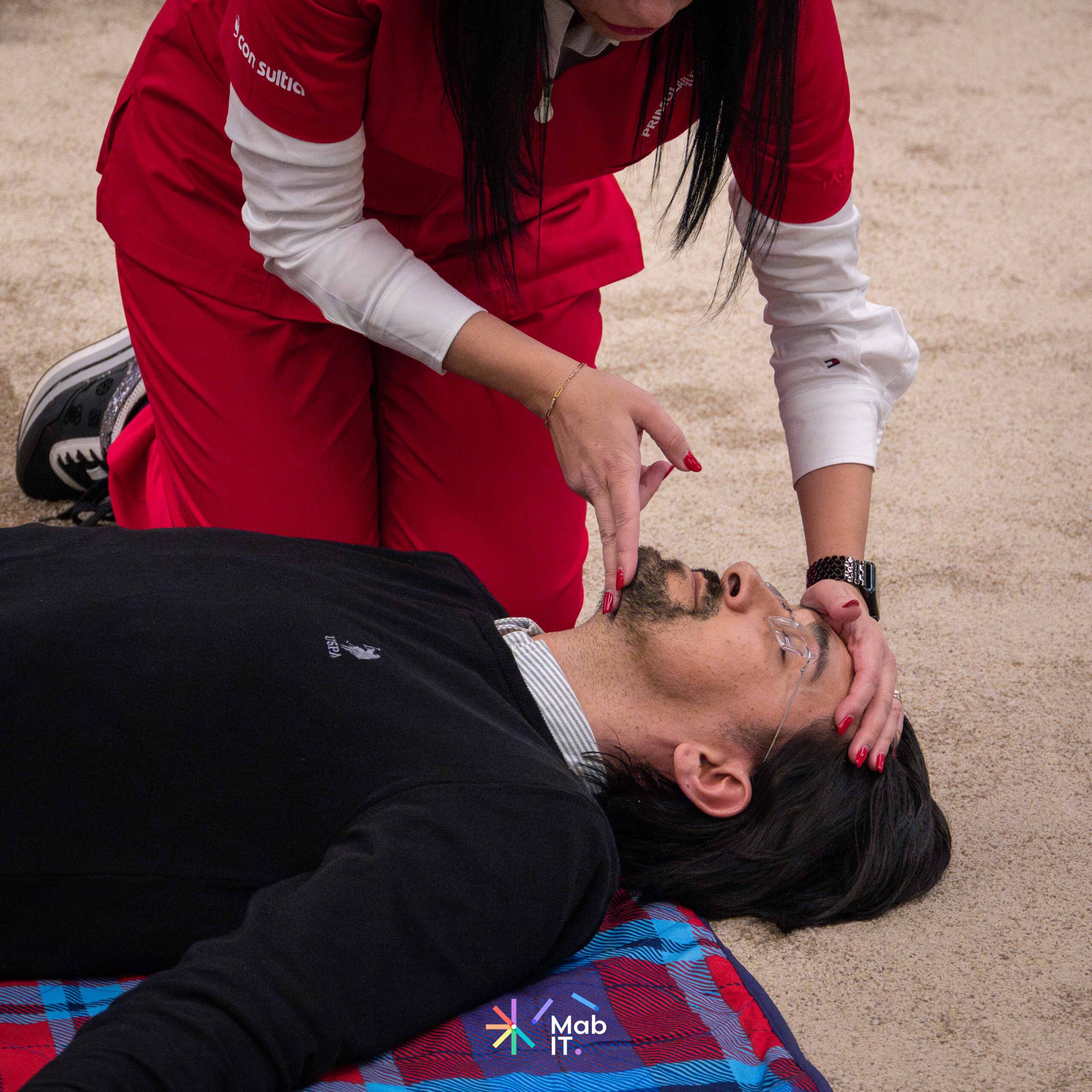 Galerie imagini cursuri de prim ajutor